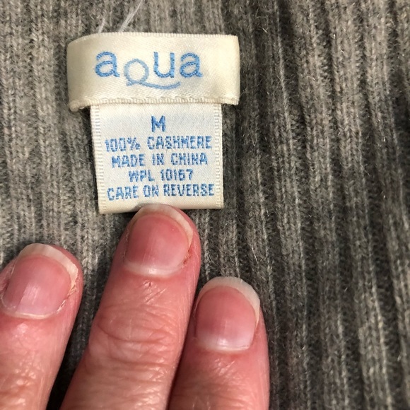 Size M Aqua 100% cashmere sweater - Picture 8 of 8